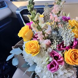Ory Florals - Flower arrangement by ory