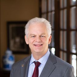 Strauss Attorneys - Larry Hartley