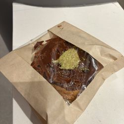 Kicks Deli - Dubai chocolate cookie