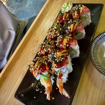 Cui-daore - Miralani Roll - Sushi Bars Near Me - San Diego, California