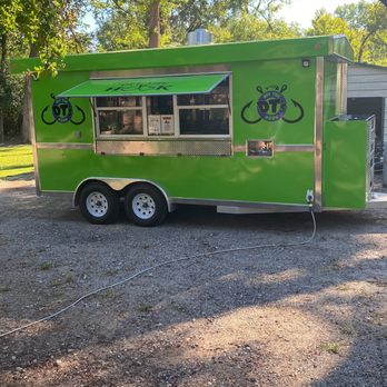 DT's Off The Hook - a green food truck - Seafood Near Me