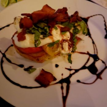 La Cosecha Bar + Restaurant - Spanish Near Me - Paso Robles, California