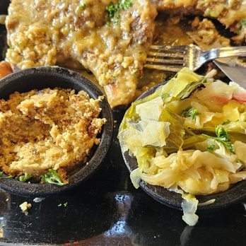Jordyn's Soul Cafe - Dry as desert dressing - Soul Food Near Me - Chicago, Illinois