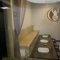 Cleansing Concepts - Foot detox room
