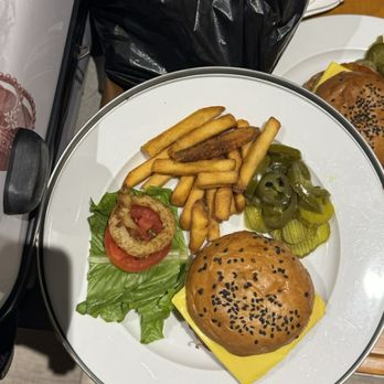 Park Royal - Room service burger with overcooked and cold fries. - Resorts Near Me - Puerto Vallarta, JAL