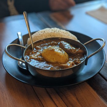 Good Catch Cafe - curry beef brisket close up - Hong Kong Style Cafe Near Me - Markham, Ontario