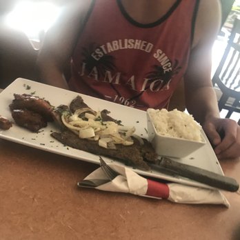 El Cristo Restaurant - Palo Mio (thin flank steak) w/ rice and plantains - Cuban Near Me - MIAMI, Florida