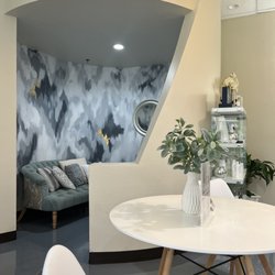 Texas Laser & Aesthetics Training Academy - Waiting area