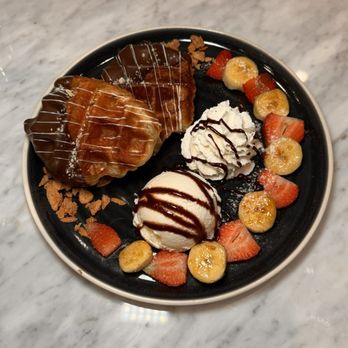 Hazukido - Croffle - Bakeries Near Me - Richmond, British Columbia