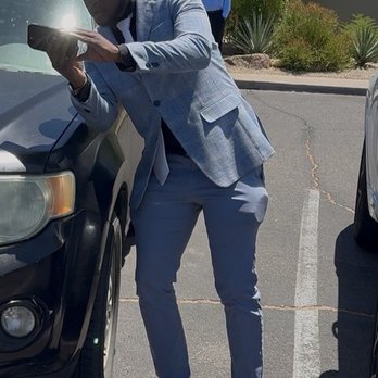 Elements - Irate "manager" harassing a patron. - New American Near Me - Paradise Valley, Arizona