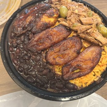 Cubans On Wheels - Ropa Vieja Bowl - Cuban Near Me - Orlando, Florida Cubans On Wheels - Ropa Vieja Bowl - Cuban Near Me - Orlando, Florida