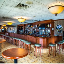 Grand Avenue Tavern