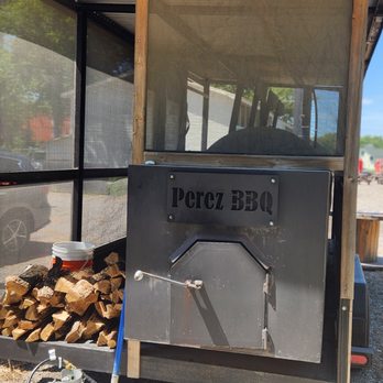 Bartlett Sausage Perez BBQ - Barbeque Near Me - Bartlett, Texas Bartlett Sausage Perez BBQ - Barbeque Near Me - Bartlett, Texas