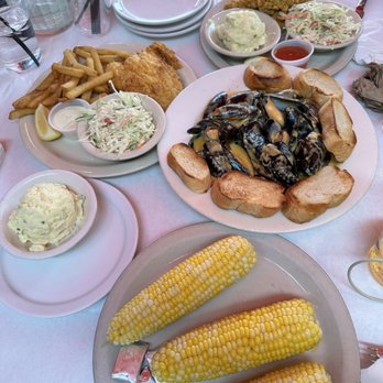 Quarterdeck - The mussels are a must! Get the extra bread. - Seafood Near Me - Arlington, Virginia Quarterdeck - The mussels are a must! Get the extra bread. - Seafood Near Me - Arlington, Virginia