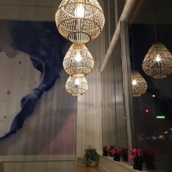 TeaMorrow - Nice light fixtures! - Taiwanese Near Me - South Pasadena, California
