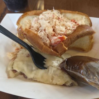 Angie’s Lobster - Warm Lobster roll - Seafood Near Me - Las Vegas, Nevada Angie’s Lobster - Warm Lobster roll - Seafood Near Me - Las Vegas, Nevada
