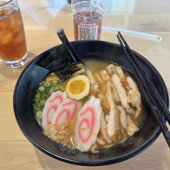 WZ Poke And Ramen - Miso ramen w/ chicken, bottled unsweetened ice-tea - Poke Near Me - Prescott, Arizona WZ Poke And Ramen - Miso ramen w/ chicken, bottled unsweetened ice-tea - Poke Near Me - Prescott, Arizona