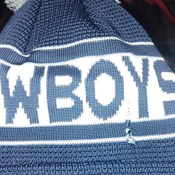 Lids - The snag on the left. Hat still looks brand new.