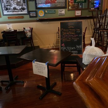 J. Dolan's - Take out area - Pizza Near Me - Honolulu, Hawaii