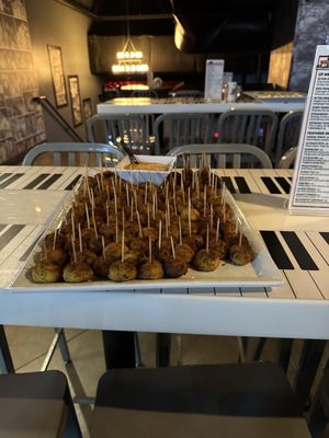 Bobby McKey's Dueling Piano Bar by null