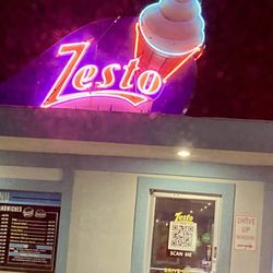 Zesto Drive Inn