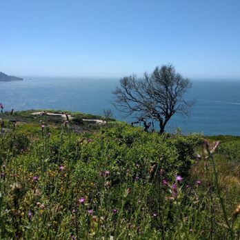 Batteries to Bluffs Trail - Hiking Near Me - San Francisco, California