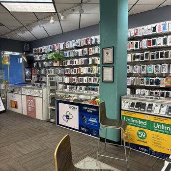 Everybody Loves Wireless - Wide selection of cases! - Mobile Phones Near Me - Aurora, Colorado