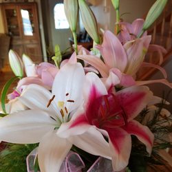 Live Laugh & Bloom Floral - Lilies