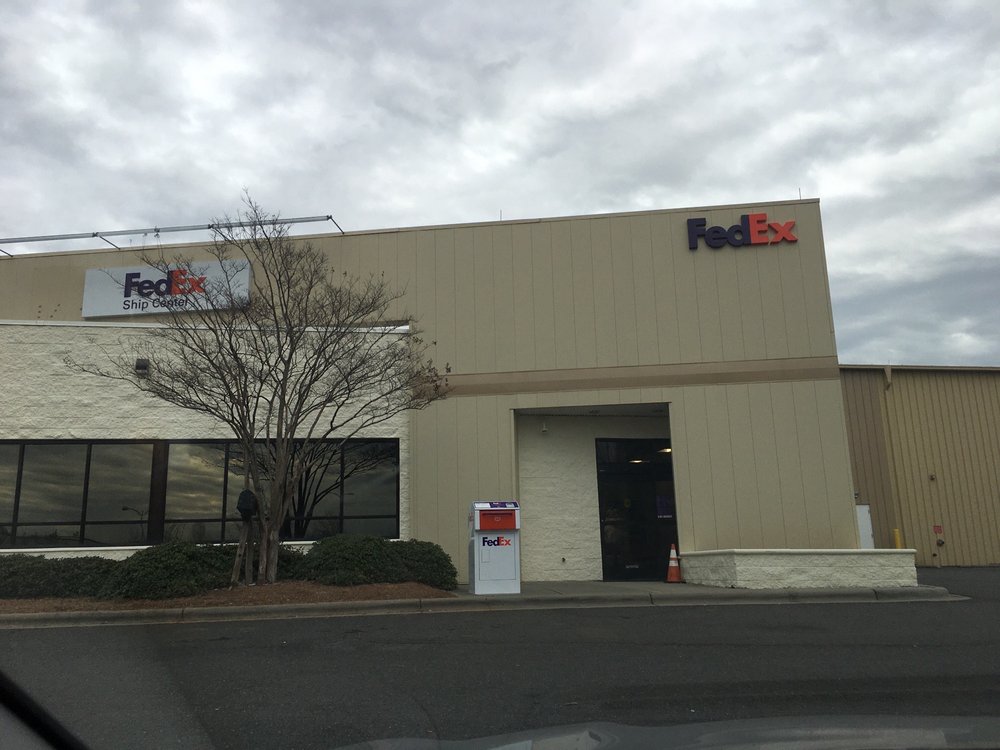 FEDEX SHIP CENTER 48314850 Express Dr, Charlotte, North Carolina