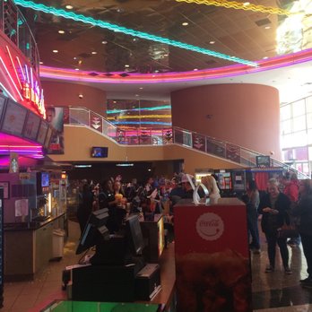 Regal Edwards Bakersfield - Cinema Near Me - Bakersfield, California