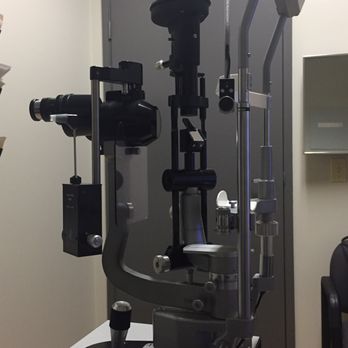 Atlantis Eyecare - Waiting for exam - Optometrists Near Me - Long Beach, California Atlantis Eyecare - Waiting for exam - Optometrists Near Me - Long Beach, California