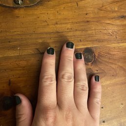 Chipped mani Chipped mani