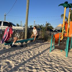 Paradise Grill - Playground