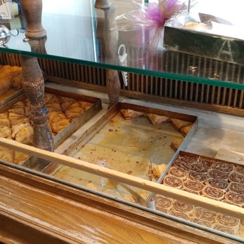 Athan's Bakery - Carbs, carbs and more carbs at Athan's - Bakeries Near Me - Brookline, Massachusetts