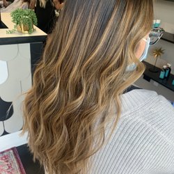 Bleach'd Salon - Balayage and cut