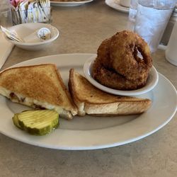 Zoto's Diner - GRILLED CHEESE with BACON and ONION RINGS