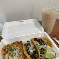 Taqueria San Antonio - Chicken & al pastor tacos
