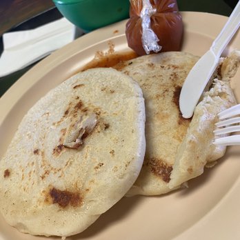 Pupuseria Las Guanacas - Pollo Pupusa - Salvadoran Near Me - Riverside, California