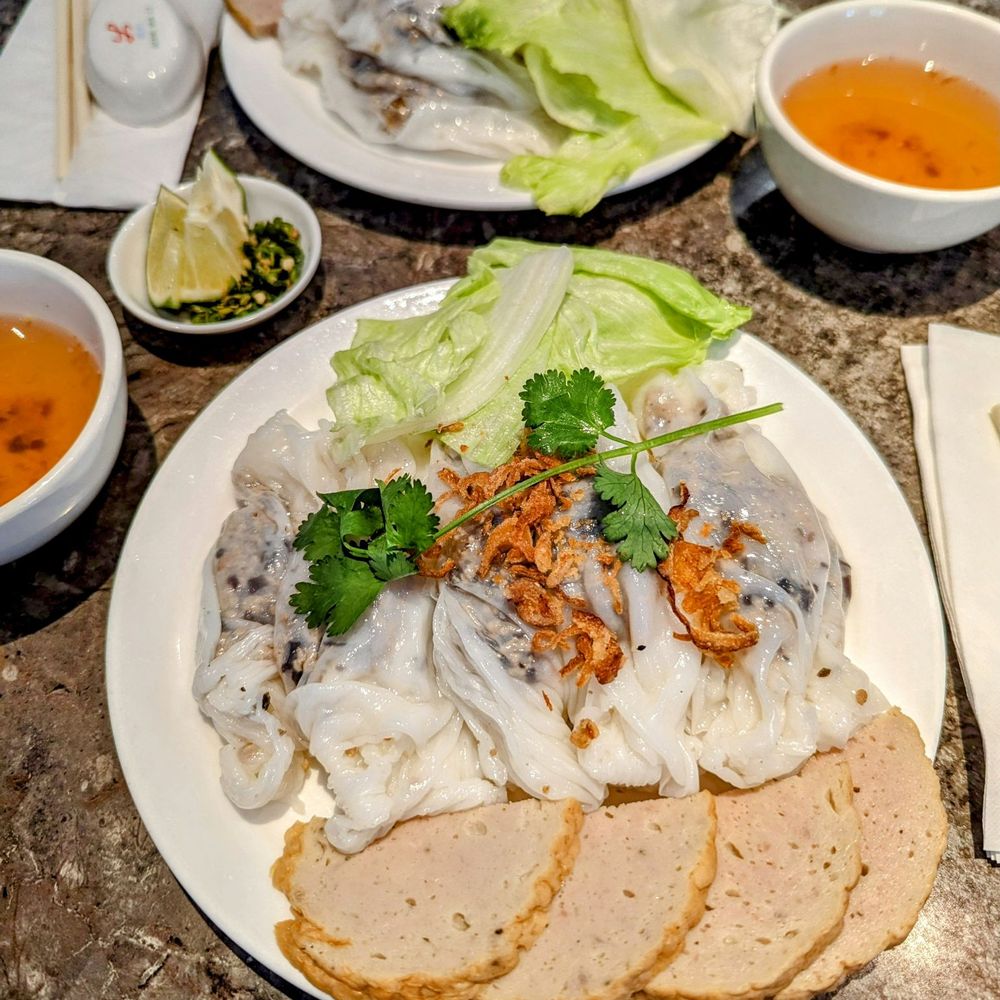 Que Ling Restaurant - Banh cuon - Vietnamese Near Me - Toronto, Ontario Que Ling Restaurant - Banh cuon - Vietnamese Near Me - Toronto, Ontario