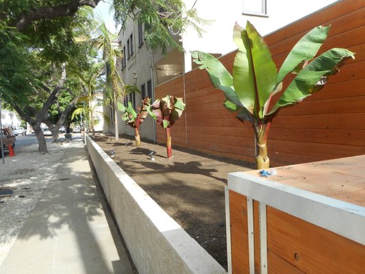 BLOCK WALL CONSTRUCTION - Install a new retaining wall BLOCK WALL CONSTRUCTION - Install a new retaining wall