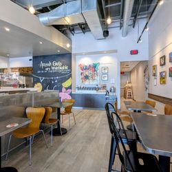 Sweetwaters Coffee & Tea - Scottsdale - Inside