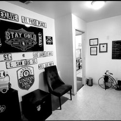 Stay Gold Traditional Barber