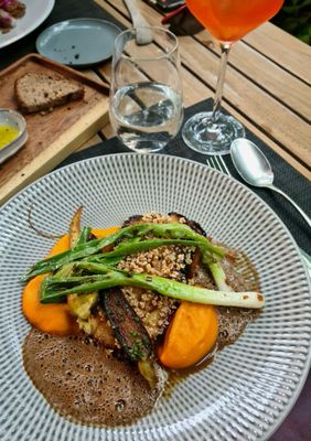 HYGGE Brasserie & Bar by null