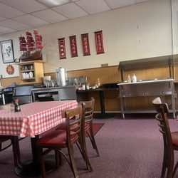 Hong Kong Restaurant - Partial dining area view