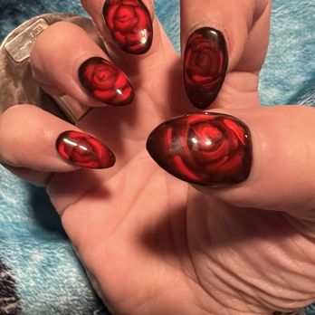 Tommy Barber & Nail Spa - Nail Technicians Near Me - Everett, Washington