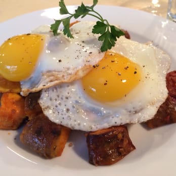 Bakers & Roasters - Sweet potato and chorizo hash - Breakfast & Brunch Near Me - Amsterdam, New Hampshire Bakers & Roasters - Sweet potato and chorizo hash - Breakfast & Brunch Near Me - Amsterdam, New Hampshire
