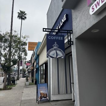Bluestone Lane Studio City Coffee Shop - Coffee & Tea Near Me - Studio City, California Bluestone Lane Studio City Coffee Shop - Coffee & Tea Near Me - Studio City, California