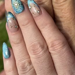 Nails all the sparkle Nails all the sparkle