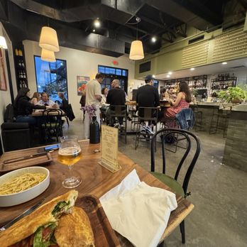 Cotto E Crudo - Dining Area - Italian Near Me - Houston, Texas Cotto E Crudo - Dining Area - Italian Near Me - Houston, Texas