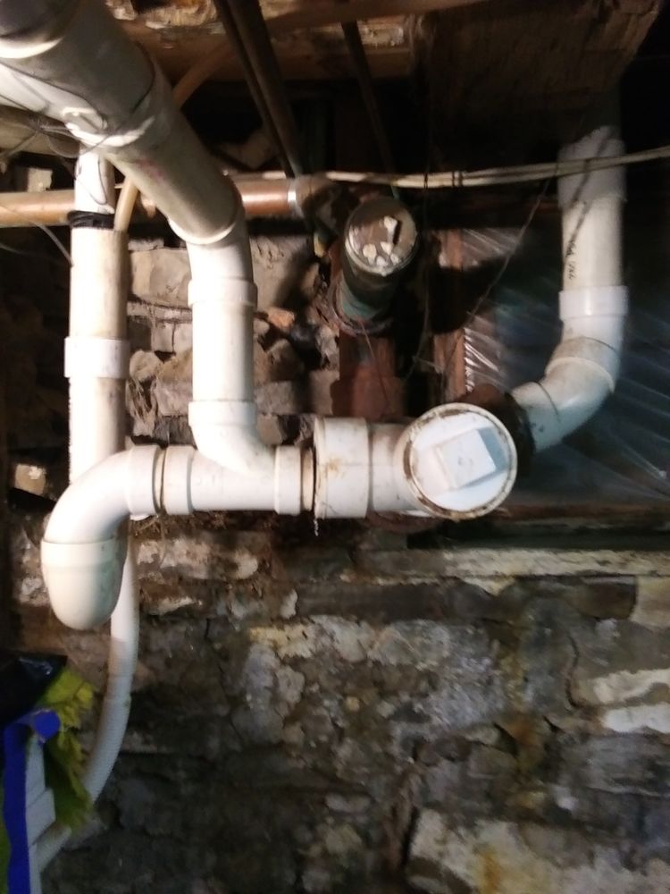 Slide of Desousa Plumbing